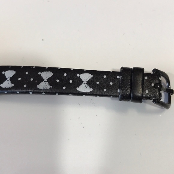 Disney park Minnie mouse watch black white bow tie - Picture 4 of 8